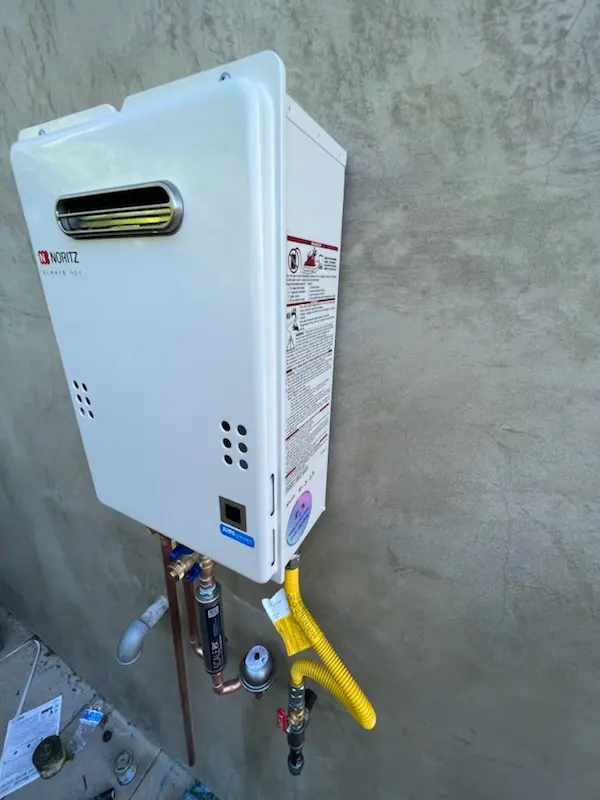 Tankless water heater installation for Palm Beach Gardens homes